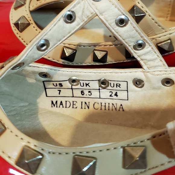 Chloe K. Toddler Girl Rock Stud Red Dress Shoes - Picture 5 of 8